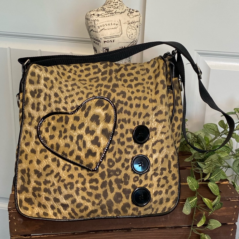 Fashionable Animal Print Heart Messenger Bag